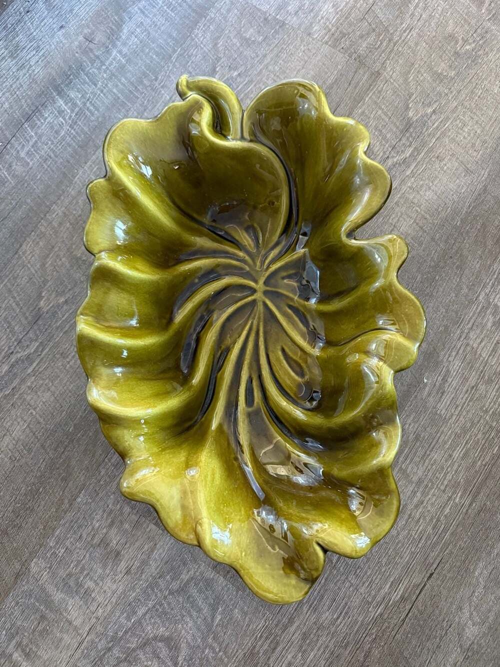 VTG California Pottery Leaf-Shaped Serving Dish